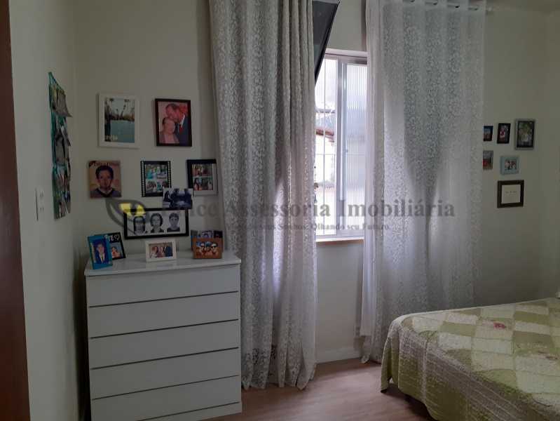 Apartamento à venda com 2 quartos, 80m² - Foto 9