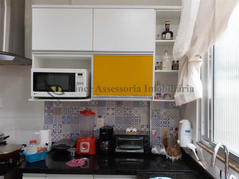 Apartamento à venda com 2 quartos, 80m² - Foto 16