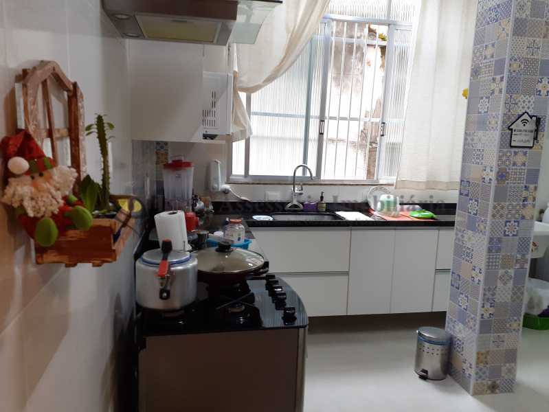 Apartamento à venda com 2 quartos, 80m² - Foto 28