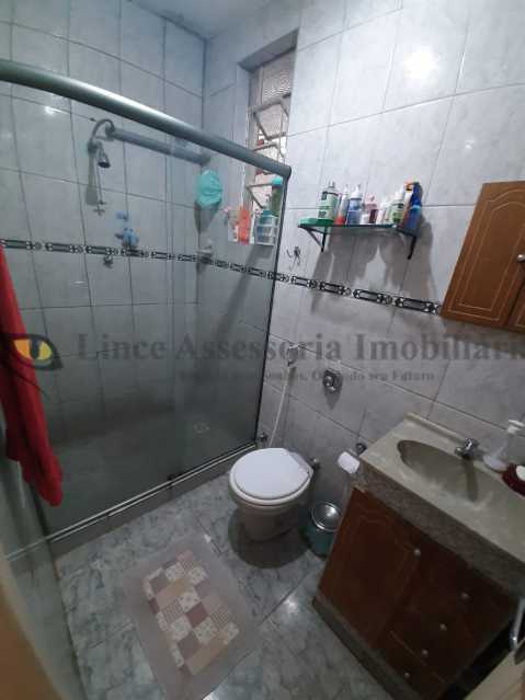 Apartamento à venda com 2 quartos, 70m² - Foto 5