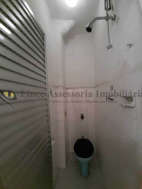 Apartamento à venda com 2 quartos, 70m² - Foto 9