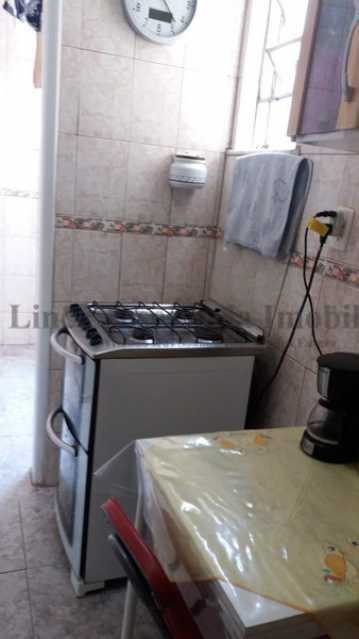 Apartamento à venda com 2 quartos, 70m² - Foto 14