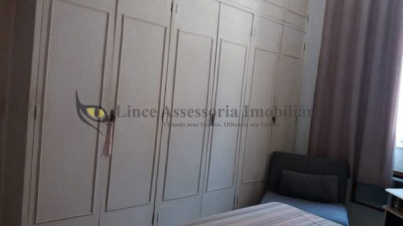 Apartamento à venda com 2 quartos, 70m² - Foto 21