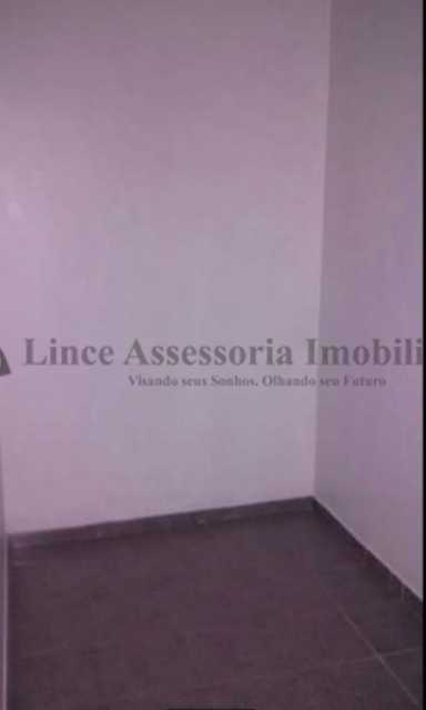 Apartamento à venda com 2 quartos, 70m² - Foto 13