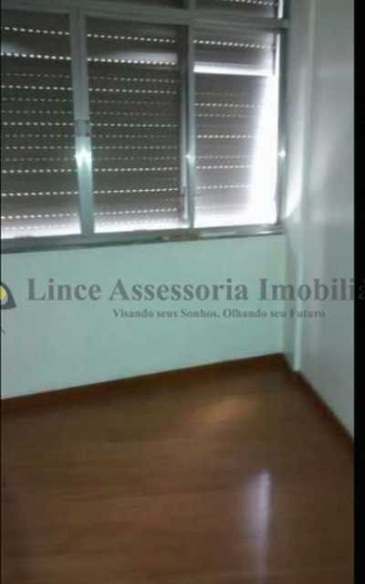 Apartamento à venda com 2 quartos, 70m² - Foto 17