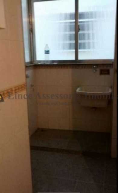 Apartamento à venda com 2 quartos, 70m² - Foto 18