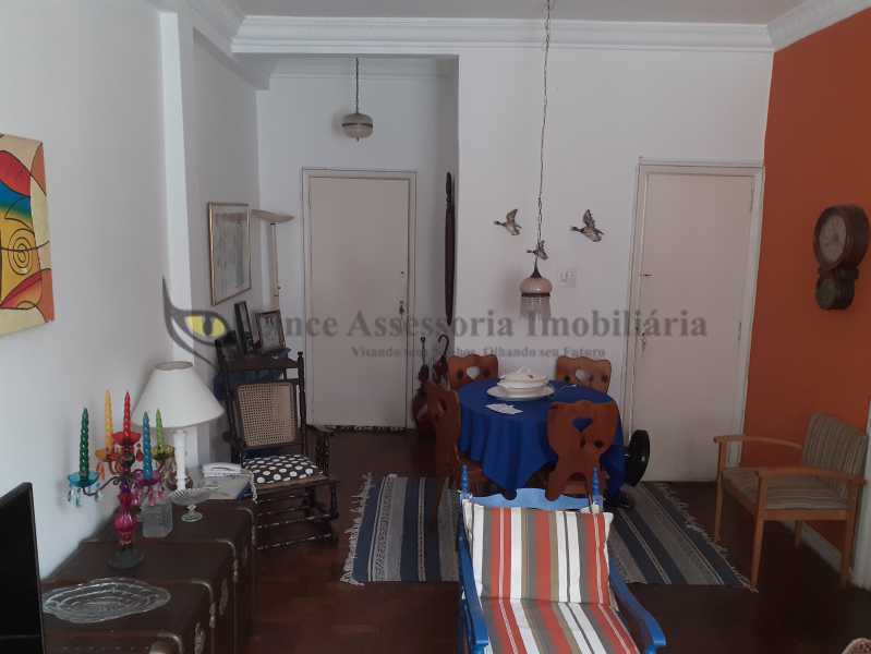 Apartamento à venda com 2 quartos, 73m² - Foto 3