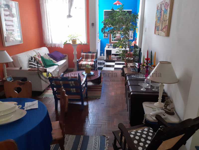 Apartamento à venda com 2 quartos, 73m² - Foto 4