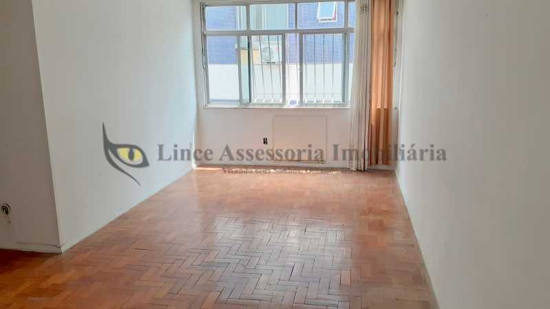 Apartamento à venda com 3 quartos, 92m² - Foto 1