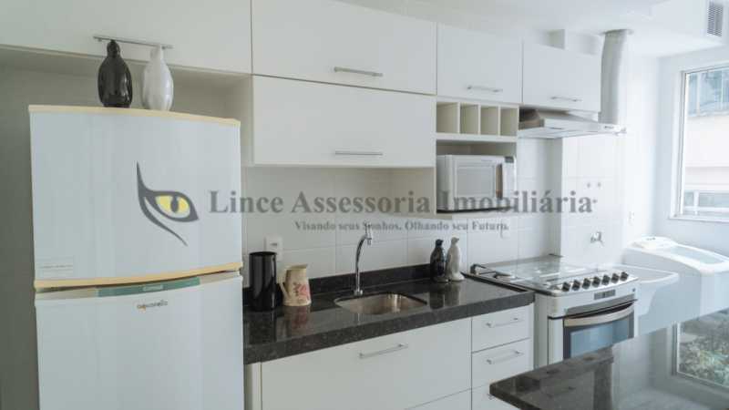 Apartamento à venda com 3 quartos, 76m² - Foto 10