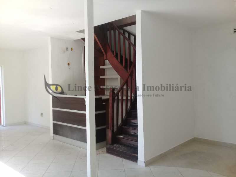 Casa à venda com 2 quartos, 53m² - Foto 2