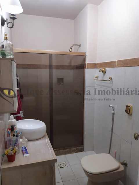 Apartamento à venda com 2 quartos, 62m² - Foto 8