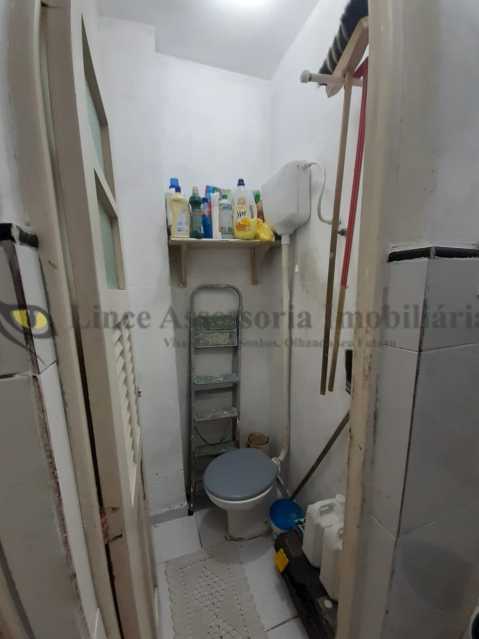 Apartamento à venda com 2 quartos, 62m² - Foto 20