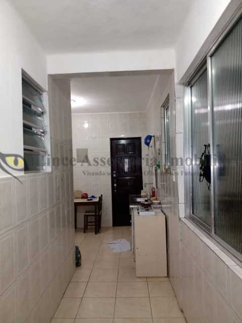 Apartamento à venda com 2 quartos, 70m² - Foto 12