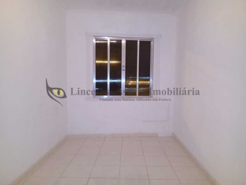 Apartamento à venda com 2 quartos, 70m² - Foto 18