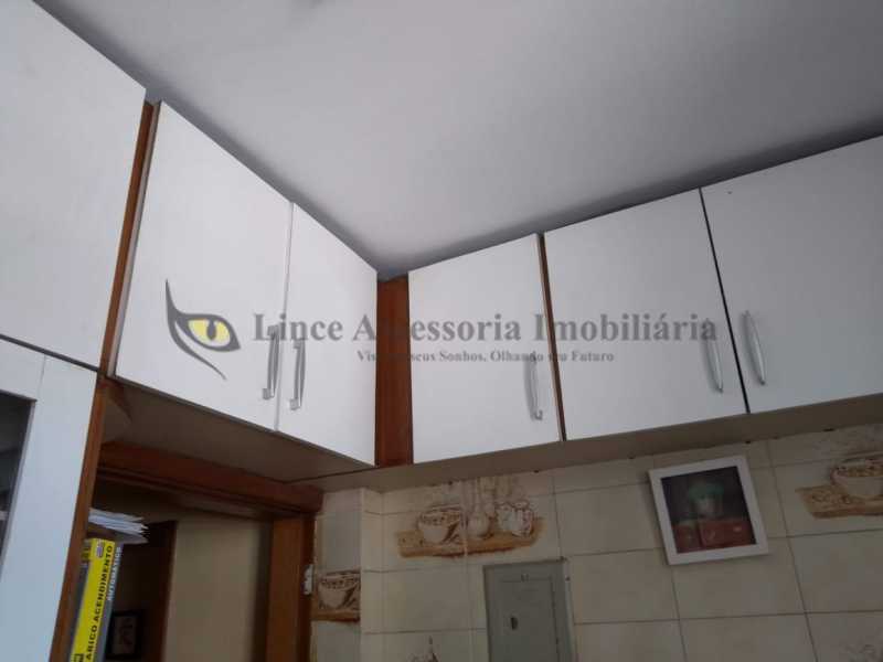 Apartamento à venda com 3 quartos, 90m² - Foto 14