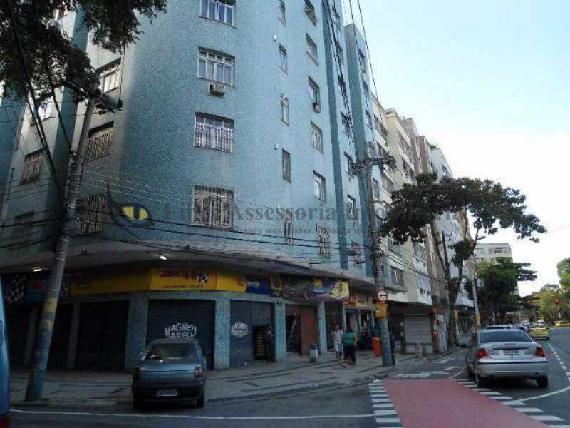 Apartamento à venda com 2 quartos, 61m² - Foto 21