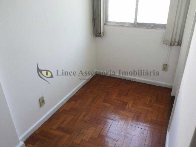 Apartamento à venda com 2 quartos, 61m² - Foto 17