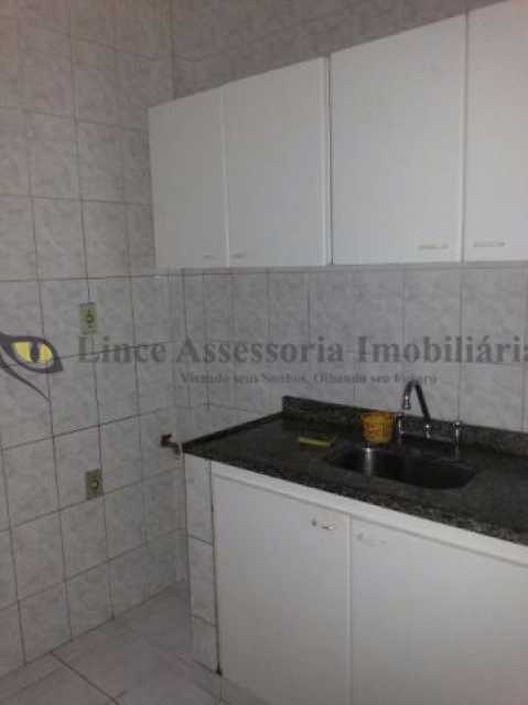 Apartamento à venda com 2 quartos, 61m² - Foto 13