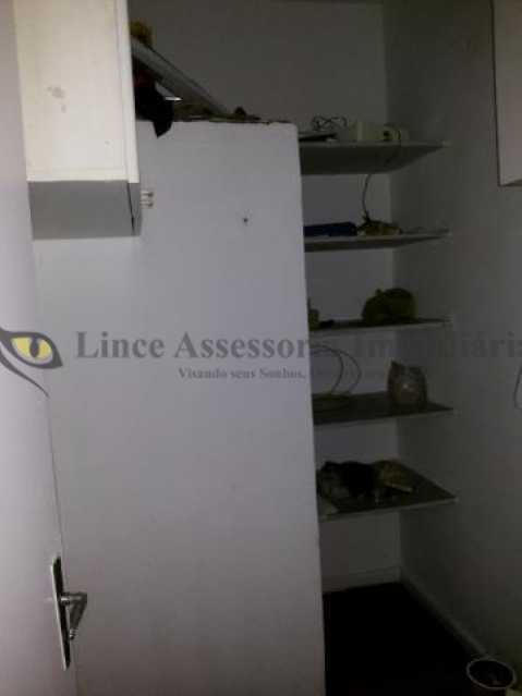 Apartamento à venda com 2 quartos, 61m² - Foto 20