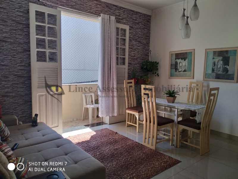 Apartamento à venda com 2 quartos, 94m² - Foto 2