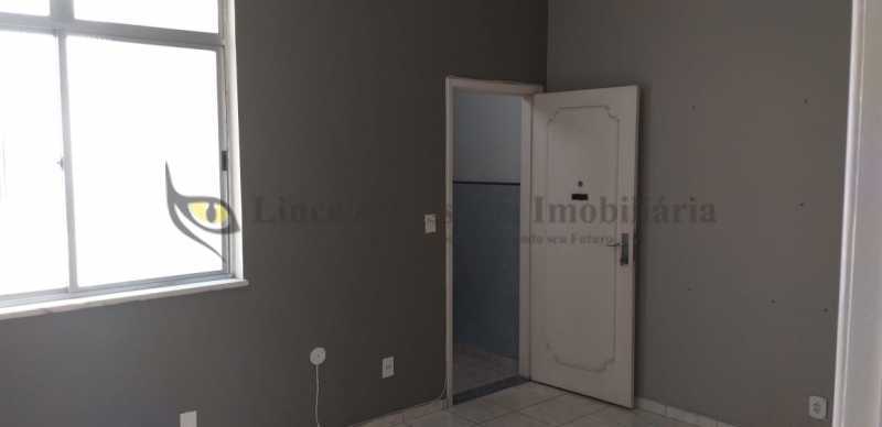 Apartamento à venda com 2 quartos, 42m² - Foto 5