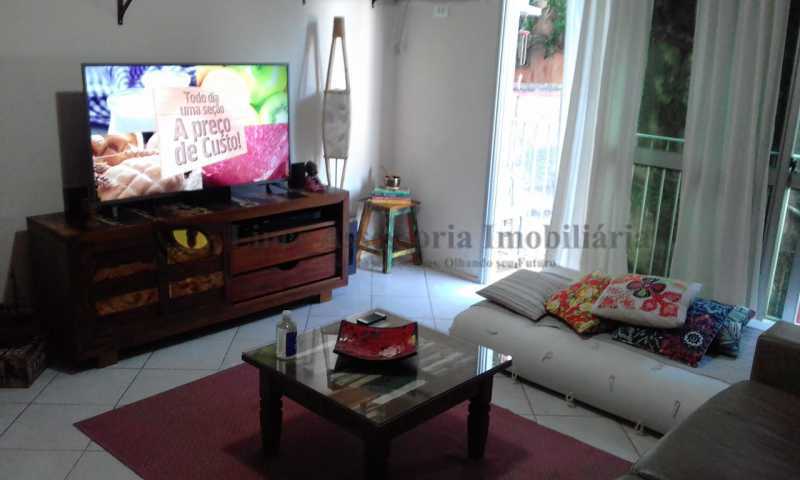 Apartamento à venda com 1 quarto, 59m² - Foto 1