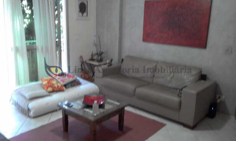 Apartamento à venda com 1 quarto, 59m² - Foto 2