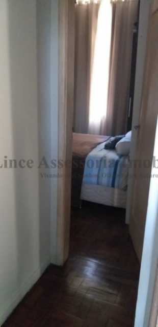 Apartamento à venda com 2 quartos, 61m² - Foto 9