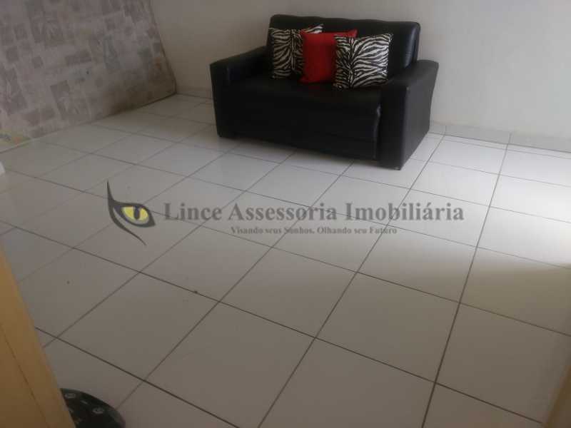 Apartamento à venda com 2 quartos, 78m² - Foto 4