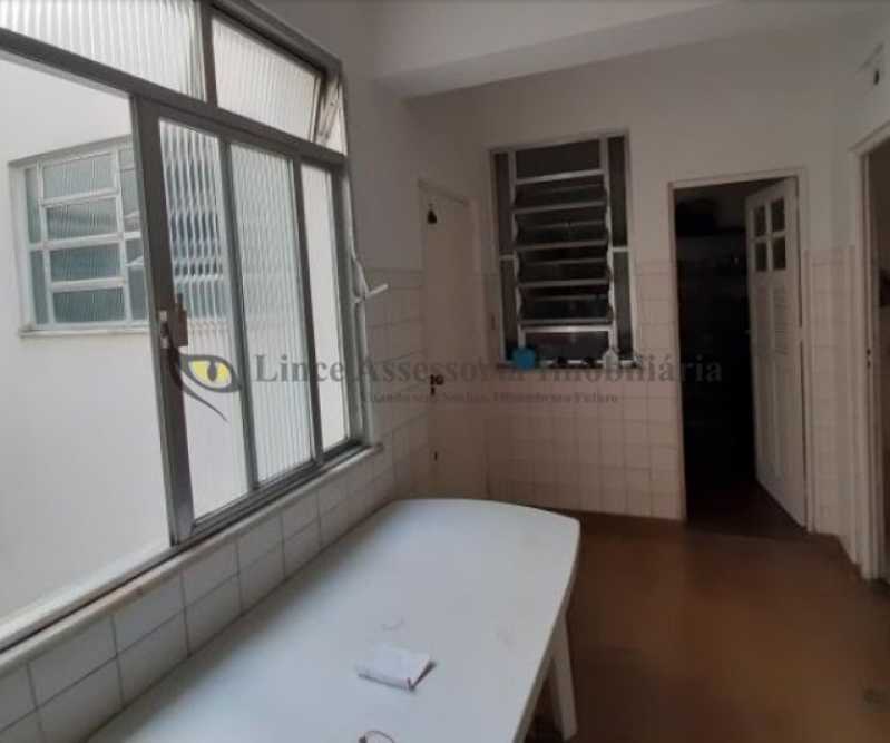 Apartamento à venda com 4 quartos, 203m² - Foto 17