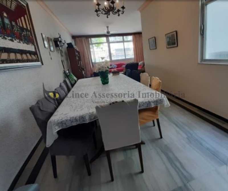 Apartamento à venda com 4 quartos, 203m² - Foto 4