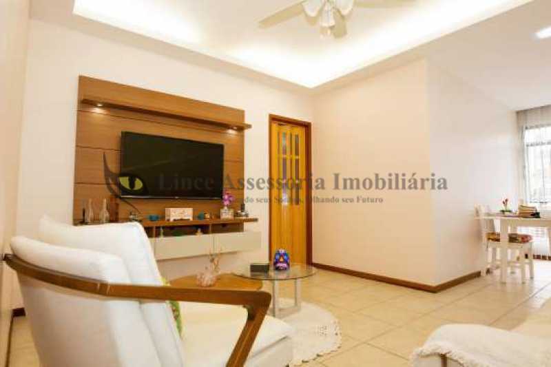 Apartamento à venda com 2 quartos, 90m² - Foto 2