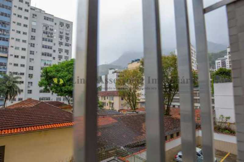 Apartamento à venda com 2 quartos, 90m² - Foto 5