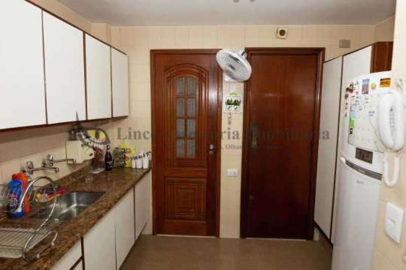 Apartamento à venda com 2 quartos, 90m² - Foto 16