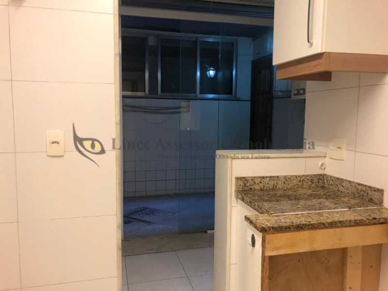 Apartamento à venda com 2 quartos, 95m² - Foto 17