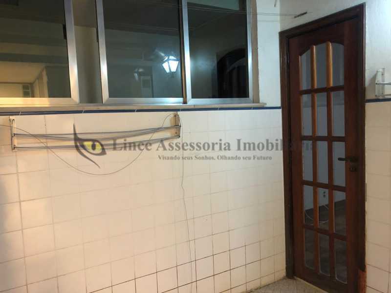 Apartamento à venda com 2 quartos, 95m² - Foto 18