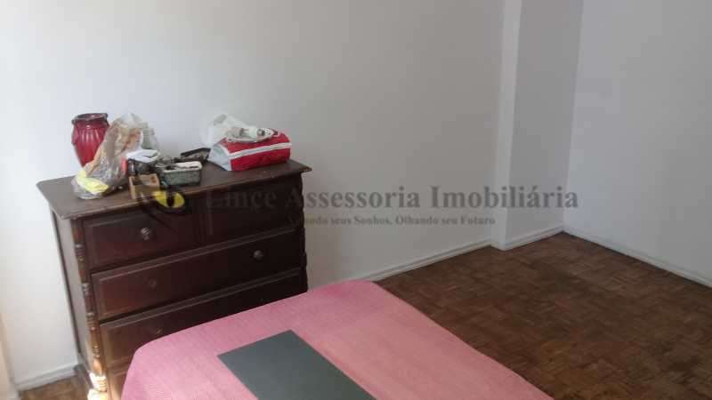 Apartamento à venda com 3 quartos, 77m² - Foto 10