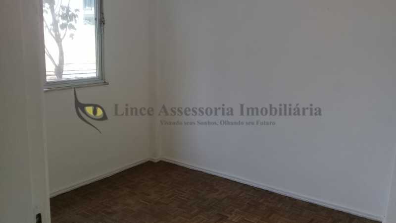 Apartamento à venda com 3 quartos, 77m² - Foto 11