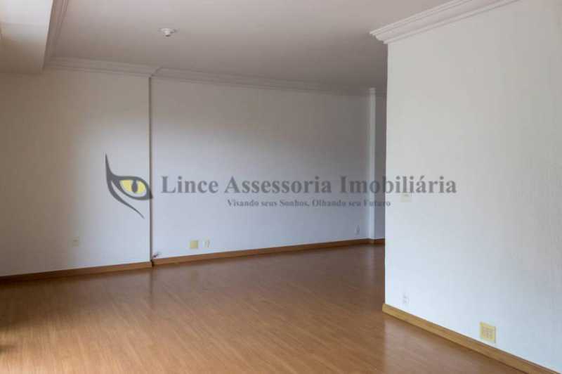 Apartamento à venda com 3 quartos, 126m² - Foto 3