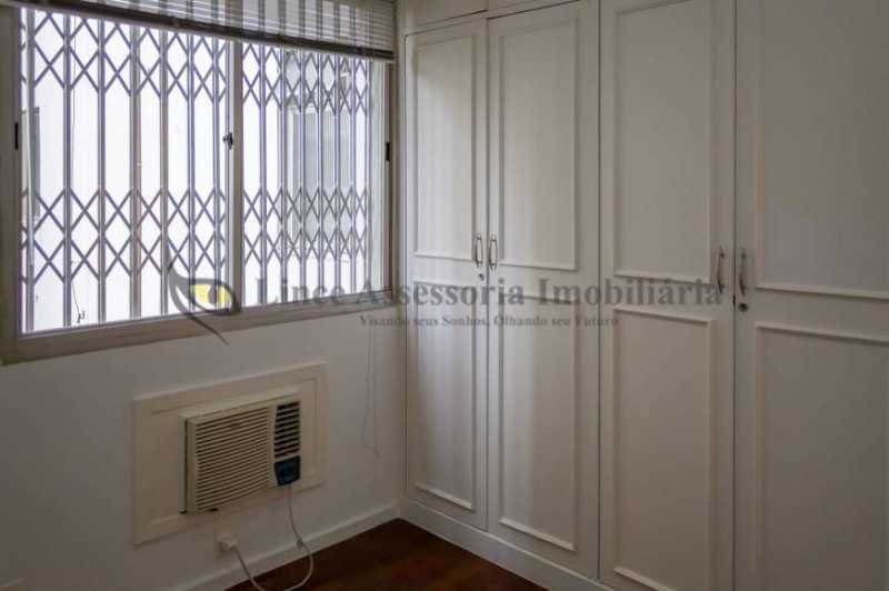 Apartamento à venda com 3 quartos, 126m² - Foto 13