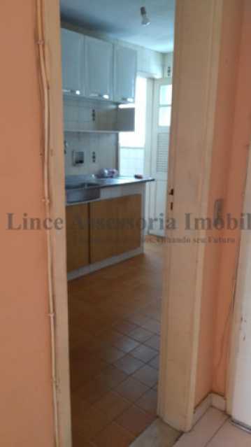 Apartamento à venda com 3 quartos, 90m² - Foto 10