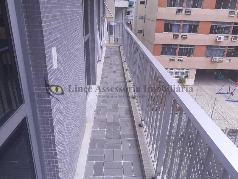 Apartamento à venda com 3 quartos, 122m² - Foto 27