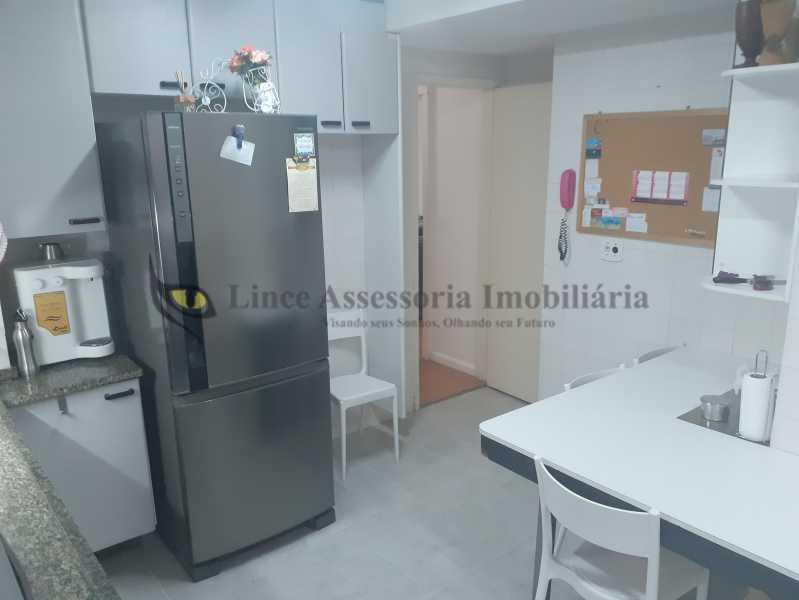 Apartamento à venda com 3 quartos, 122m² - Foto 22