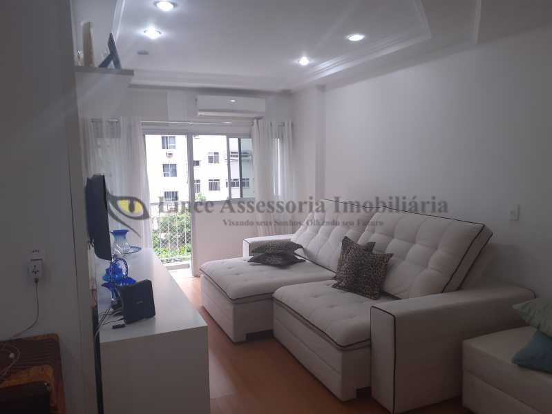 Apartamento à venda com 3 quartos, 122m² - Foto 1