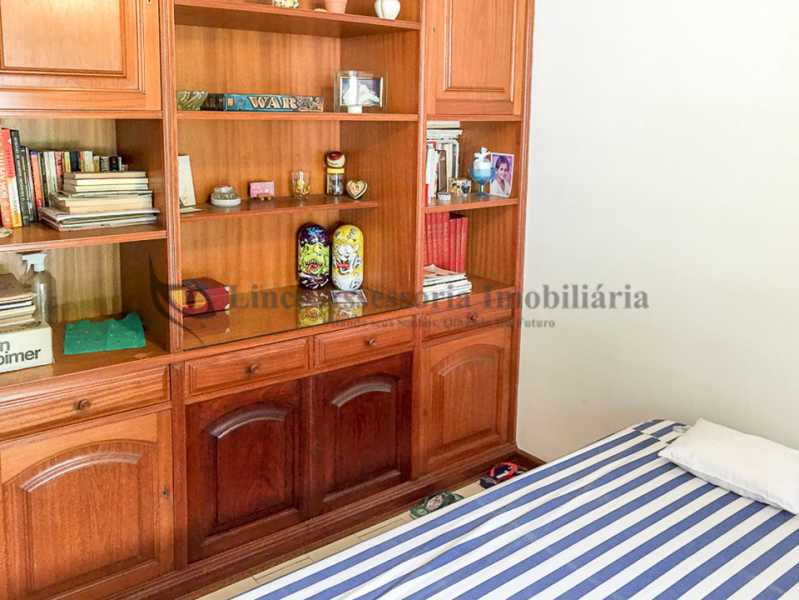 Apartamento à venda com 4 quartos, 150m² - Foto 5