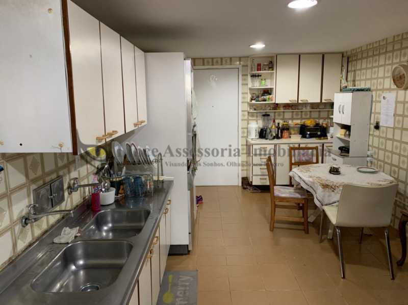 Apartamento à venda com 4 quartos, 150m² - Foto 10