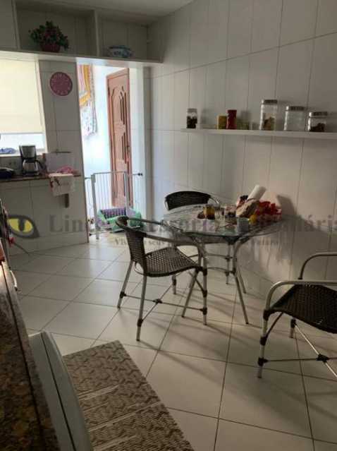 Apartamento à venda com 4 quartos, 156m² - Foto 18