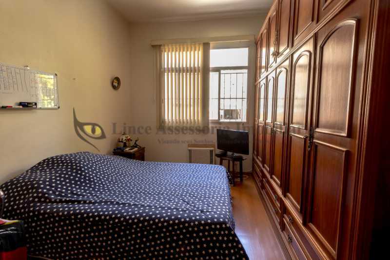 Apartamento à venda com 4 quartos, 165m² - Foto 12