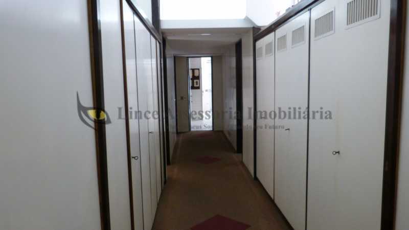 Apartamento à venda com 3 quartos, 300m² - Foto 23